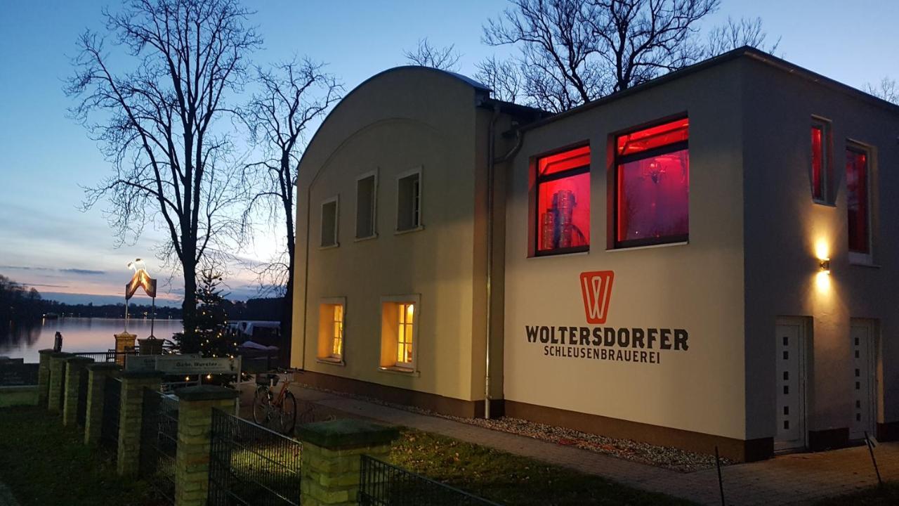 Ferienwohnungen Auf Der Schleusenhalbinsel Woltersdorf  Exterior foto